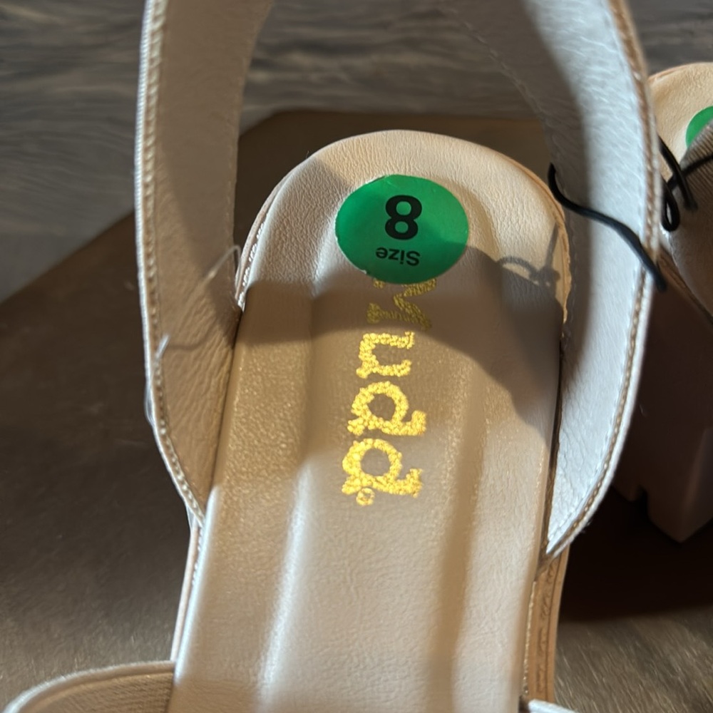 Mudd Cream Platform Sandals with Chunky Sole - Picture 8 of 8
